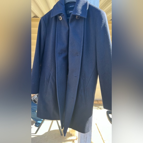 Brand New wool peacoat with Gold Anchor accented Buttons by Liz Claiborne - Picture 5 of 12